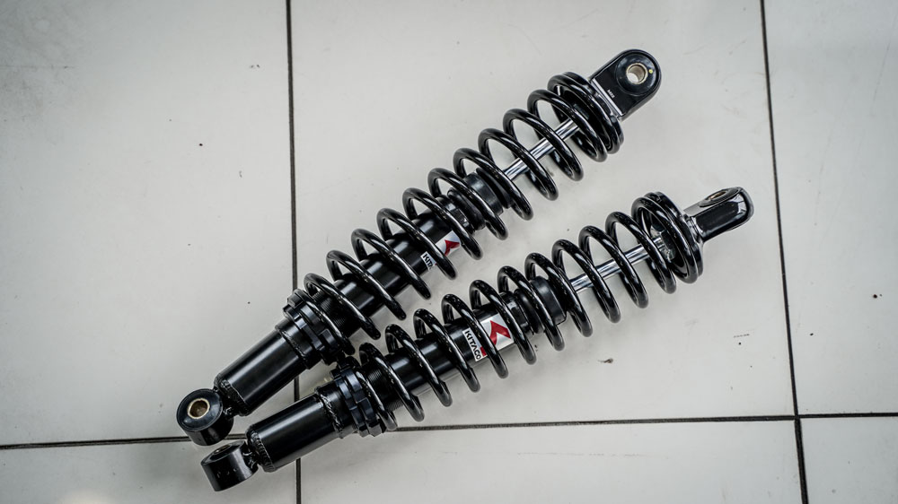 レビュー】モンキー125にキタコ製リアサスを導入｜積載・見た目・走行