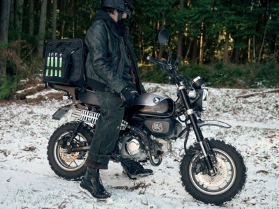 モンキー125に大型シートバッグでキャンプ